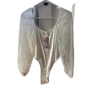 Long sleeve white bodysuit